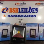 LOTE 304 - 04 REFLETORES DE LED 30W. (NO ESTADO) ATENÇÃO! FAZER A VISITAÇÃO ANTES DE ARREMATAR, NÃO SABEMOS SE FUNCIONA. LEILÃO NÃO TEM GARANTIA E NEM DEVOLUÇÃO, SUJEITO A POSSÍVEIS AVARIAS VISÍVEIS/OCULTAS E/OU AUSÊNCIA DE COMPONENTES.