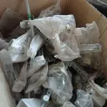 LOTE 473 - 01 LOTE COM VÁRIOS TRILHOS PARA GAVETAS E KIT’S DE PARAFUSOS PARA MONTAGENS DE MOVEIS DIVERSOS. (NO ESTADO) ATENÇÃO! FAZER A VISITAÇÃO ANTES DE ARREMATAR, NÃO SABEMOS SE FUNCIONA. LEILÃO NÃO TEM GARANTIA E NEM DEVOLUÇÃO, SUJEITO A POSSÍVEIS AVARIAS VISÍVEIS/OCULTAS E/OU AUSÊNCIA DE COMPONENTES.