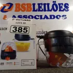 LOTE 385 - 01 ESPREMEDOR FRUITMAX 127V. (NO ESTADO) ATENÇÃO! FAZER A VISITAÇÃO ANTES DE ARREMATAR, NÃO SABEMOS SE FUNCIONA. LEILÃO NÃO TEM GARANTIA E NEM DEVOLUÇÃO, SUJEITO A POSSÍVEIS AVARIAS VISÍVEIS/OCULTAS E/OU AUSÊNCIA DE COMPONENTES.