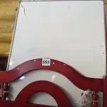 LOTE 553 - 01 CAMA DE CASAL EM MADEIRA E 01 QUADRO DE AVISOS. (NO ESTADO) ATENÇÃO! FAZER A VISITAÇÃO ANTES DE ARREMATAR, NÃO SABEMOS SE FUNCIONA. LEILÃO NÃO TEM GARANTIA E NEM DEVOLUÇÃO, SUJEITO A POSSÍVEIS AVARIAS VISÍVEIS/OCULTAS E/OU AUSÊNCIA DE COMPONENTES.
