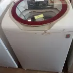 LOTE 532 - 01 LAVADORA DE ROUPAS 11KG MARCA BRASTEMP 220V. (NO ESTADO) ATENÇÃO! FAZER A VISITAÇÃO ANTES DE ARREMATAR, NÃO SABEMOS SE FUNCIONA. LEILÃO NÃO TEM GARANTIA E NEM DEVOLUÇÃO, SUJEITO A POSSÍVEIS AVARIAS VISÍVEIS/OCULTAS E/OU AUSÊNCIA DE COMPONENTES.
