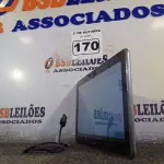 LOTE 170 - 01 TABLET SAMSUNG COM CABO. (NO ESTADO) ATENÇÃO! FAZER A VISITAÇÃO ANTES DE ARREMATAR, NÃO SABEMOS SE FUNCIONA. LEILÃO NÃO TEM GARANTIA E NEM DEVOLUÇÃO, SUJEITO A POSSÍVEIS AVARIAS VISÍVEIS/OCULTAS E/OU AUSÊNCIA DE COMPONENTES.