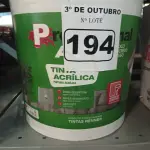 LOTE 194 - 01 BALDE DE TINTA ACRÍLICA 18L COR FOSCO CONCRETO. (NO ESTADO) ATENÇÃO! FAZER A VISITAÇÃO ANTES DE ARREMATAR, NÃO SABEMOS SE FUNCIONA. LEILÃO NÃO TEM GARANTIA E NEM DEVOLUÇÃO, SUJEITO A POSSÍVEIS AVARIAS VISÍVEIS/OCULTAS E/OU AUSÊNCIA DE COMPONENTES.