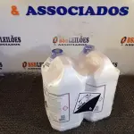 LOTE 114 - 10 LITROS DE CLOROCLEAN, LIMPADOR DESINFETANTE CLORADO PARA INDÚSTRIAS ALIMENTÍCIAS E AFINS. (NO ESTADO) ATENÇÃO! FAZER A VISITAÇÃO ANTES DE ARREMATAR, NÃO SABEMOS SE FUNCIONA. LEILÃO NÃO TEM GARANTIA E NEM DEVOLUÇÃO, SUJEITO A POSSÍVEIS AVARIAS VISÍVEIS/OCULTAS E/OU AUSÊNCIA DE COMPONENTES.