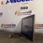 LOTE 080 - 01 TABLET SAMSUNG COM CABO. (NO ESTADO) ATENÇÃO! FAZER A VISITAÇÃO ANTES DE ARREMATAR, NÃO SABEMOS SE FUNCIONA. LEILÃO NÃO TEM GARANTIA E NEM DEVOLUÇÃO, SUJEITO A POSSÍVEIS AVARIAS VISÍVEIS/OCULTAS E/OU AUSÊNCIA DE COMPONENTES.