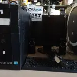 LOTE 257 - 01 CPU, 01 MONITOR, 01 TECLADO E 01 MOUSE. (NO ESTADO) ATENÇÃO! FAZER A VISITAÇÃO ANTES DE ARREMATAR, NÃO SABEMOS SE FUNCIONA. LEILÃO NÃO TEM GARANTIA E NEM DEVOLUÇÃO, SUJEITO A POSSÍVEIS AVARIAS VISÍVEIS/OCULTAS E/OU AUSÊNCIA DE COMPONENTES.