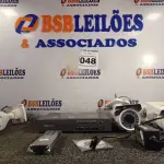 LOTE 048 - 01 DVR E 03 CÂMERAS DE SEGURANÇA. (NO ESTADO) ATENÇÃO! FAZER A VISITAÇÃO ANTES DE ARREMATAR, NÃO SABEMOS SE FUNCIONA. LEILÃO NÃO TEM GARANTIA E NEM DEVOLUÇÃO, SUJEITO A POSSÍVEIS AVARIAS VISÍVEIS/OCULTAS E/OU AUSÊNCIA DE COMPONENTES.