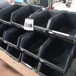 LOTE 298 - 20 CAÇAMBAS ORGANIZADORAS DE PLÁSTICO. (NO ESTADO) ATENÇÃO! FAZER A VISITAÇÃO ANTES DE ARREMATAR, NÃO SABEMOS SE FUNCIONA. LEILÃO NÃO TEM GARANTIA E NEM DEVOLUÇÃO, SUJEITO A POSSÍVEIS AVARIAS VISÍVEIS/OCULTAS E/OU AUSÊNCIA DE COMPONENTES.