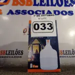 LOTE 033 - 01 LUMINÁRIA USB 60W. (NO ESTADO) ATENÇÃO! FAZER A VISITAÇÃO ANTES DE ARREMATAR, NÃO SABEMOS SE FUNCIONA. LEILÃO NÃO TEM GARANTIA E NEM DEVOLUÇÃO, SUJEITO A POSSÍVEIS AVARIAS VISÍVEIS/OCULTAS E/OU AUSÊNCIA DE COMPONENTES.