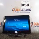 LOTE 050 - 01 TABLET SAMSUNG COM CABO. (NO ESTADO) ATENÇÃO! FAZER A VISITAÇÃO ANTES DE ARREMATAR, NÃO SABEMOS SE FUNCIONA. LEILÃO NÃO TEM GARANTIA E NEM DEVOLUÇÃO, SUJEITO A POSSÍVEIS AVARIAS VISÍVEIS/OCULTAS E/OU AUSÊNCIA DE COMPONENTES.