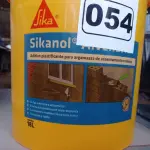 LOTE 054 - 01 BALDE DE SIKANOL ALVENARIA, ADITIVO PLASTIFICANTE PARA ARGAMASSA DE ASSENTAMENTO E REBOCO. (NO ESTADO) ATENÇÃO! FAZER A VISITAÇÃO ANTES DE ARREMATAR, NÃO SABEMOS SE FUNCIONA. LEILÃO NÃO TEM GARANTIA E NEM DEVOLUÇÃO, SUJEITO A POSSÍVEIS AVARIAS VISÍVEIS/OCULTAS E/OU AUSÊNCIA DE COMPONENTES.