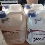 LOTE 307 - 20 LITROS DE CLOROCLEAN, LIMPADOR DESINFETANTE CLORADO PARA INDÚSTRIAS ALIMENTÍCIAS E AFINS. (NO ESTADO) ATENÇÃO! FAZER A VISITAÇÃO ANTES DE ARREMATAR, NÃO SABEMOS SE FUNCIONA. LEILÃO NÃO TEM GARANTIA E NEM DEVOLUÇÃO, SUJEITO A POSSÍVEIS AVARIAS VISÍVEIS/OCULTAS E/OU AUSÊNCIA DE COMPONENTES.