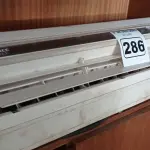 LOTE 286 - 01 EVAPORADORA MARCA GREE. (NO ESTADO) ATENÇÃO! FAZER A VISITAÇÃO ANTES DE ARREMATAR, NÃO SABEMOS SE FUNCIONA. LEILÃO NÃO TEM GARANTIA E NEM DEVOLUÇÃO, SUJEITO A POSSÍVEIS AVARIAS VISÍVEIS/OCULTAS E/OU AUSÊNCIA DE COMPONENTES.