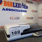 LOTE 169 - 01 SCANER MARCA HP. (NO ESTADO) ATENÇÃO! FAZER A VISITAÇÃO ANTES DE ARREMATAR, NÃO SABEMOS SE FUNCIONA. LEILÃO NÃO TEM GARANTIA E NEM DEVOLUÇÃO, SUJEITO A POSSÍVEIS AVARIAS VISÍVEIS/OCULTAS E/OU AUSÊNCIA DE COMPONENTES.