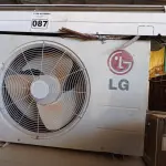 LOTE 087 - 01 AR-CONDICIONADO MARCA LG 24000BTU. (NO ESTADO) ATENÇÃO! FAZER A VISITAÇÃO ANTES DE ARREMATAR, NÃO SABEMOS SE FUNCIONA. LEILÃO NÃO TEM GARANTIA E NEM DEVOLUÇÃO, SUJEITO A POSSÍVEIS AVARIAS VISÍVEIS/OCULTAS E/OU AUSÊNCIA DE COMPONENTES.