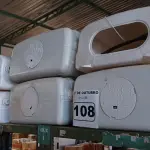 LOTE 108 - 06 CAIXAS DE DESCARGA MARCAS E MODELOS DIVERSOS. (NO ESTADO) ATENÇÃO! FAZER A VISITAÇÃO ANTES DE ARREMATAR, NÃO SABEMOS SE FUNCIONA. LEILÃO NÃO TEM GARANTIA E NEM DEVOLUÇÃO, SUJEITO A POSSÍVEIS AVARIAS VISÍVEIS/OCULTAS E/OU AUSÊNCIA DE COMPONENTES.