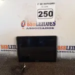 LOTE 250 - 01 TABLET SAMSUNG COM CABO. (NO ESTADO) ATENÇÃO! FAZER A VISITAÇÃO ANTES DE ARREMATAR, NÃO SABEMOS SE FUNCIONA. LEILÃO NÃO TEM GARANTIA E NEM DEVOLUÇÃO, SUJEITO A POSSÍVEIS AVARIAS VISÍVEIS/OCULTAS E/OU AUSÊNCIA DE COMPONENTES.