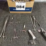 LOTE 084 - 01 LOTE COM INSTRUMENTAIS ODONTOLÓGICOS.  (NO ESTADO) ATENÇÃO! FAZER A VISITAÇÃO ANTES DE ARREMATAR, NÃO SABEMOS SE FUNCIONA. LEILÃO NÃO TEM GARANTIA E NEM DEVOLUÇÃO, SUJEITO A POSSÍVEIS AVARIAS VISÍVEIS/OCULTAS E/OU AUSÊNCIA DE COMPONENTES.