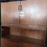 LOTE 288 - 02 ARMÁRIOS BAIXOS EM MADEIRA. (NO ESTADO) ATENÇÃO! FAZER A VISITAÇÃO ANTES DE ARREMATAR, NÃO SABEMOS SE FUNCIONA. LEILÃO NÃO TEM GARANTIA E NEM DEVOLUÇÃO, SUJEITO A POSSÍVEIS AVARIAS VISÍVEIS/OCULTAS E/OU AUSÊNCIA DE COMPONENTES.