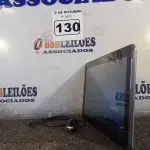 LOTE 130 - 01 TABLET SAMSUNG COM CABO. (NO ESTADO) ATENÇÃO! FAZER A VISITAÇÃO ANTES DE ARREMATAR, NÃO SABEMOS SE FUNCIONA. LEILÃO NÃO TEM GARANTIA E NEM DEVOLUÇÃO, SUJEITO A POSSÍVEIS AVARIAS VISÍVEIS/OCULTAS E/OU AUSÊNCIA DE COMPONENTES.