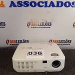LOTE 036 - 01 PROJETOR MULTIMIDIA MARCA NEC. (NO ESTADO) ATENÇÃO! FAZER A VISITAÇÃO ANTES DE ARREMATAR, NÃO SABEMOS SE FUNCIONA. LEILÃO NÃO TEM GARANTIA E NEM DEVOLUÇÃO, SUJEITO A POSSÍVEIS AVARIAS VISÍVEIS/OCULTAS E/OU AUSÊNCIA DE COMPONENTES.