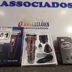 LOTE 041 - 01 MÁQUINA DE CORTAR CABELO 3X1 E 01 FONE DE OUVIDO BLUETOOTH. (NO ESTADO) ATENÇÃO! FAZER A VISITAÇÃO ANTES DE ARREMATAR, NÃO SABEMOS SE FUNCIONA. LEILÃO NÃO TEM GARANTIA E NEM DEVOLUÇÃO, SUJEITO A POSSÍVEIS AVARIAS VISÍVEIS/OCULTAS E/OU AUSÊNCIA DE COMPONENTES.