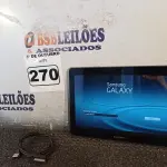 LOTE 270 - 01 TABLET SAMSUNG COM CABO. (NO ESTADO) ATENÇÃO! FAZER A VISITAÇÃO ANTES DE ARREMATAR, NÃO SABEMOS SE FUNCIONA. LEILÃO NÃO TEM GARANTIA E NEM DEVOLUÇÃO, SUJEITO A POSSÍVEIS AVARIAS VISÍVEIS/OCULTAS E/OU AUSÊNCIA DE COMPONENTES.