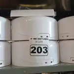 LOTE 203 - 06 DISPENSES PARA PAPEL HIGIÊNICO. (NO ESTADO) ATENÇÃO! FAZER A VISITAÇÃO ANTES DE ARREMATAR, NÃO SABEMOS SE FUNCIONA. LEILÃO NÃO TEM GARANTIA E NEM DEVOLUÇÃO, SUJEITO A POSSÍVEIS AVARIAS VISÍVEIS/OCULTAS E/OU AUSÊNCIA DE COMPONENTES.
