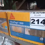 LOTE 214 - 01 CAIXA DE SIKA TOP FLEX 18KG E 01 CAIXA DE SIKA TOP-100 18KG. (NO ESTADO) ATENÇÃO! FAZER A VISITAÇÃO ANTES DE ARREMATAR, NÃO SABEMOS SE FUNCIONA. LEILÃO NÃO TEM GARANTIA E NEM DEVOLUÇÃO, SUJEITO A POSSÍVEIS AVARIAS VISÍVEIS/OCULTAS E/OU AUSÊNCIA DE COMPONENTES.