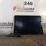 LOTE 240 - 01 TABLET SAMSUNG COM CABO. (NO ESTADO) ATENÇÃO! FAZER A VISITAÇÃO ANTES DE ARREMATAR, NÃO SABEMOS SE FUNCIONA. LEILÃO NÃO TEM GARANTIA E NEM DEVOLUÇÃO, SUJEITO A POSSÍVEIS AVARIAS VISÍVEIS/OCULTAS E/OU AUSÊNCIA DE COMPONENTES.