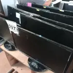 LOTE 297 - 10 MONITORES MARCAS E MODELOS DIVERSOS PARA RETIRADA DE PEÇAS. (NO ESTADO) ATENÇÃO! FAZER A VISITAÇÃO ANTES DE ARREMATAR, NÃO SABEMOS SE FUNCIONA. LEILÃO NÃO TEM GARANTIA E NEM DEVOLUÇÃO, SUJEITO A POSSÍVEIS AVARIAS VISÍVEIS/OCULTAS E/OU AUSÊNCIA DE COMPONENTES.