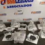 LOTE 627 - 07 LUMINÁRIAS DE EMBUTIR. (NO ESTADO) ATENÇÃO! FAZER A VISITAÇÃO ANTES DE ARREMATAR, NÃO SABEMOS SE FUNCIONA. LEILÃO NÃO TEM GARANTIA E NEM DEVOLUÇÃO, SUJEITO A POSSÍVEIS AVARIAS VISÍVEIS/OCULTAS E/OU AUSÊNCIA DE COMPONENTES.