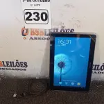 LOTE 230 - 01 TABLET SAMSUNG COM CABO. (NO ESTADO) ATENÇÃO! FAZER A VISITAÇÃO ANTES DE ARREMATAR, NÃO SABEMOS SE FUNCIONA. LEILÃO NÃO TEM GARANTIA E NEM DEVOLUÇÃO, SUJEITO A POSSÍVEIS AVARIAS VISÍVEIS/OCULTAS E/OU AUSÊNCIA DE COMPONENTES.