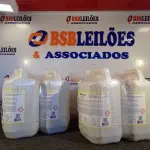 LOTE 173 - 20 LITROS DE DESINFETANTE HOSPITALAR PARA SUPERFÍCIES FIXAS E ARTIGOS NÃO CRÍTICOS. (NO ESTADO) ATENÇÃO! FAZER A VISITAÇÃO ANTES DE ARREMATAR, NÃO SABEMOS SE FUNCIONA. LEILÃO NÃO TEM GARANTIA E NEM DEVOLUÇÃO, SUJEITO A POSSÍVEIS AVARIAS VISÍVEIS/OCULTAS E/OU AUSÊNCIA DE COMPONENTES.