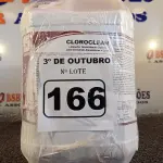 LOTE 166 - 10 LITROS DE CLOROCLEAN, LIMPADOR DESINFETANTE CLORADO PARA INDÚSTRIAS ALIMENTÍCIAS E AFINS. (NO ESTADO) ATENÇÃO! FAZER A VISITAÇÃO ANTES DE ARREMATAR, NÃO SABEMOS SE FUNCIONA. LEILÃO NÃO TEM GARANTIA E NEM DEVOLUÇÃO, SUJEITO A POSSÍVEIS AVARIAS VISÍVEIS/OCULTAS E/OU AUSÊNCIA DE COMPONENTES.