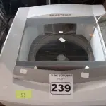 LOTE 239 - 01 LAVADORA DE ROUPAS MARCA BRASTEMP CAPACIDADE 8KG 220V. (NO ESTADO) ATENÇÃO! FAZER A VISITAÇÃO ANTES DE ARREMATAR, NÃO SABEMOS SE FUNCIONA. LEILÃO NÃO TEM GARANTIA E NEM DEVOLUÇÃO, SUJEITO A POSSÍVEIS AVARIAS VISÍVEIS/OCULTAS E/OU AUSÊNCIA DE COMPONENTES.