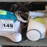 LOTE 149 - 01 FERRO A VAPOR E 01 ASPIRADOR DE PÓ MARCAS E MODELOS DIVERSOS. (NO ESTADO) ATENÇÃO! FAZER A VISITAÇÃO ANTES DE ARREMATAR, NÃO SABEMOS SE FUNCIONA. LEILÃO NÃO TEM GARANTIA E NEM DEVOLUÇÃO, SUJEITO A POSSÍVEIS AVARIAS VISÍVEIS/OCULTAS E/OU AUSÊNCIA DE COMPONENTES.