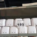 LOTE 186 - 15 DISPENSE PARA ÁLCOOL EM GEL. (NO ESTADO) ATENÇÃO! FAZER A VISITAÇÃO ANTES DE ARREMATAR, NÃO SABEMOS SE FUNCIONA. LEILÃO NÃO TEM GARANTIA E NEM DEVOLUÇÃO, SUJEITO A POSSÍVEIS AVARIAS VISÍVEIS/OCULTAS E/OU AUSÊNCIA DE COMPONENTES.