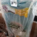 LOTE 271 - 01 PIA EM AÇO INOX CIMENTADA COM 01 CUBA MEDINDO 1.20M X 0.53CM. (NO ESTADO) ATENÇÃO! FAZER A VISITAÇÃO ANTES DE ARREMATAR, NÃO SABEMOS SE FUNCIONA. LEILÃO NÃO TEM GARANTIA E NEM DEVOLUÇÃO, SUJEITO A POSSÍVEIS AVARIAS VISÍVEIS/OCULTAS E/OU AUSÊNCIA DE COMPONENTES.