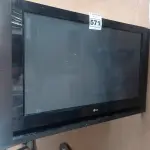 LOTE 571 - 01 TV LG 42” POL PARA RETIRADA DE PEÇAS. (NO ESTADO) ATENÇÃO! FAZER A VISITAÇÃO ANTES DE ARREMATAR, NÃO SABEMOS SE FUNCIONA. LEILÃO NÃO TEM GARANTIA E NEM DEVOLUÇÃO, SUJEITO A POSSÍVEIS AVARIAS VISÍVEIS/OCULTAS E/OU AUSÊNCIA DE COMPONENTES.