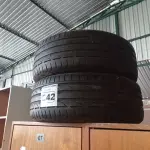 LOTE 542 - 02 PNEUS USADOS 225/45/19. (NO ESTADO) ATENÇÃO! FAZER A VISITAÇÃO ANTES DE ARREMATAR, NÃO SABEMOS SE FUNCIONA. LEILÃO NÃO TEM GARANTIA E NEM DEVOLUÇÃO, SUJEITO A POSSÍVEIS AVARIAS VISÍVEIS/OCULTAS E/OU AUSÊNCIA DE COMPONENTES.