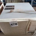 LOTE 476 - 01 AR-CONDICIONADO DE EMBUTIR. (NO ESTADO) ATENÇÃO! FAZER A VISITAÇÃO ANTES DE ARREMATAR, NÃO SABEMOS SE FUNCIONA. LEILÃO NÃO TEM GARANTIA E NEM DEVOLUÇÃO, SUJEITO A POSSÍVEIS AVARIAS VISÍVEIS/OCULTAS E/OU AUSÊNCIA DE COMPONENTES.