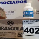 LOTE 402 - 02 CAIXAS COM COLA TUBO ST 175G COM 15 FRASCOS CADA. (NO ESTADO) ATENÇÃO! FAZER A VISITAÇÃO ANTES DE ARREMATAR, NÃO SABEMOS SE FUNCIONA. LEILÃO NÃO TEM GARANTIA E NEM DEVOLUÇÃO, SUJEITO A POSSÍVEIS AVARIAS VISÍVEIS/OCULTAS E/OU AUSÊNCIA DE COMPONENTES.