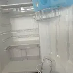 LOTE 483 - 01 FRIGOBAR MARCA CÔNSUL 220V. (NO ESTADO) ATENÇÃO! FAZER A VISITAÇÃO ANTES DE ARREMATAR, NÃO SABEMOS SE FUNCIONA. LEILÃO NÃO TEM GARANTIA E NEM DEVOLUÇÃO, SUJEITO A POSSÍVEIS AVARIAS VISÍVEIS/OCULTAS E/OU AUSÊNCIA DE COMPONENTES.