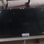 LOTE 422 - 01 TV LG 49” POL PARA RETIRADA DE PEÇAS. (NO ESTADO) ATENÇÃO! FAZER A VISITAÇÃO ANTES DE ARREMATAR, NÃO SABEMOS SE FUNCIONA. LEILÃO NÃO TEM GARANTIA E NEM DEVOLUÇÃO, SUJEITO A POSSÍVEIS AVARIAS VISÍVEIS/OCULTAS E/OU AUSÊNCIA DE COMPONENTES.