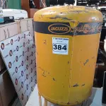 LOTE 384 - 01 TANQUE HIDROPNEUMÁTICO JACUZZI. (NO ESTADO) ATENÇÃO! FAZER A VISITAÇÃO ANTES DE ARREMATAR, NÃO SABEMOS SE FUNCIONA. LEILÃO NÃO TEM GARANTIA E NEM DEVOLUÇÃO, SUJEITO A POSSÍVEIS AVARIAS VISÍVEIS/OCULTAS E/OU AUSÊNCIA DE COMPONENTES.