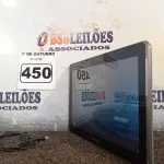 LOTE 450 - 01 TABLET SAMSUNG COM CABO. (NO ESTADO) ATENÇÃO! FAZER A VISITAÇÃO ANTES DE ARREMATAR, NÃO SABEMOS SE FUNCIONA. LEILÃO NÃO TEM GARANTIA E NEM DEVOLUÇÃO, SUJEITO A POSSÍVEIS AVARIAS VISÍVEIS/OCULTAS E/OU AUSÊNCIA DE COMPONENTES.