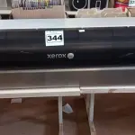 LOTE 344 - 01 PLOTTER XEROX 7142. (NO ESTADO) ATENÇÃO! FAZER A VISITAÇÃO ANTES DE ARREMATAR, NÃO SABEMOS SE FUNCIONA. LEILÃO NÃO TEM GARANTIA E NEM DEVOLUÇÃO, SUJEITO A POSSÍVEIS AVARIAS VISÍVEIS/OCULTAS E/OU AUSÊNCIA DE COMPONENTES.
