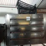 LOTE 553 - 01 FORNO INDUSTRIAL ELÉTRICO COM 03 PORTAS. (NO ESTADO) ATENÇÃO! FAZER A VISITAÇÃO ANTES DE ARREMATAR, NÃO SABEMOS SE FUNCIONA. LEILÃO NÃO TEM GARANTIA E NEM DEVOLUÇÃO, SUJEITO A POSSÍVEIS AVARIAS VISÍVEIS/OCULTAS E/OU AUSÊNCIA DE COMPONENTES.
