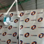 LOTE 437 - 01 LUMINÁRIA COM BASE. (NO ESTADO) ATENÇÃO! FAZER A VISITAÇÃO ANTES DE ARREMATAR, NÃO SABEMOS SE FUNCIONA. LEILÃO NÃO TEM GARANTIA E NEM DEVOLUÇÃO, SUJEITO A POSSÍVEIS AVARIAS VISÍVEIS/OCULTAS E/OU AUSÊNCIA DE COMPONENTES.
